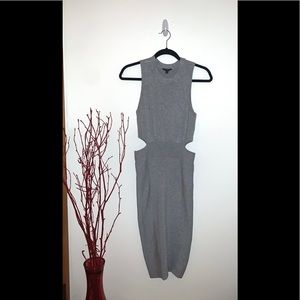 Women’s guess gray dress, thick & stretchy material.